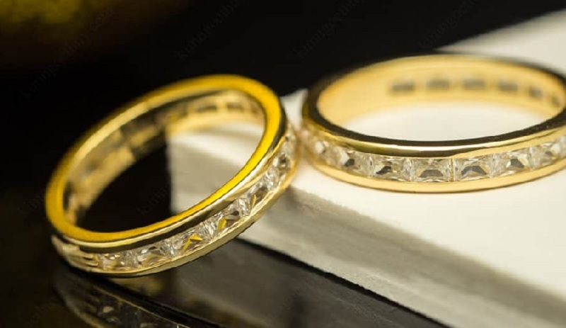 Nhẫn bằng v&agrave;ng